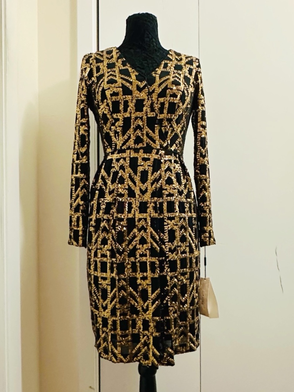 Calvin Klein Black Gold Sequin Cocktail Dress 2 NWT Long Sleeve Holiday Party
